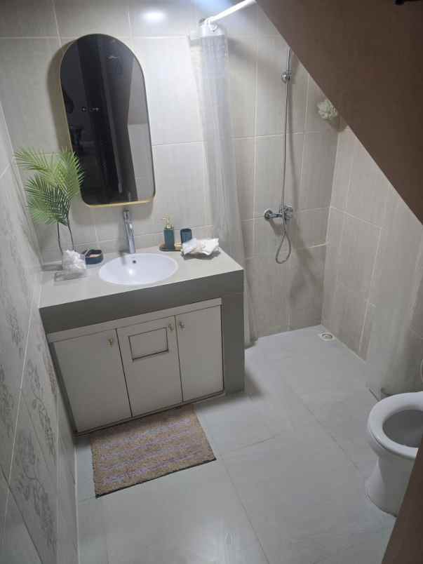 dijual rumah jl pancoran timur i