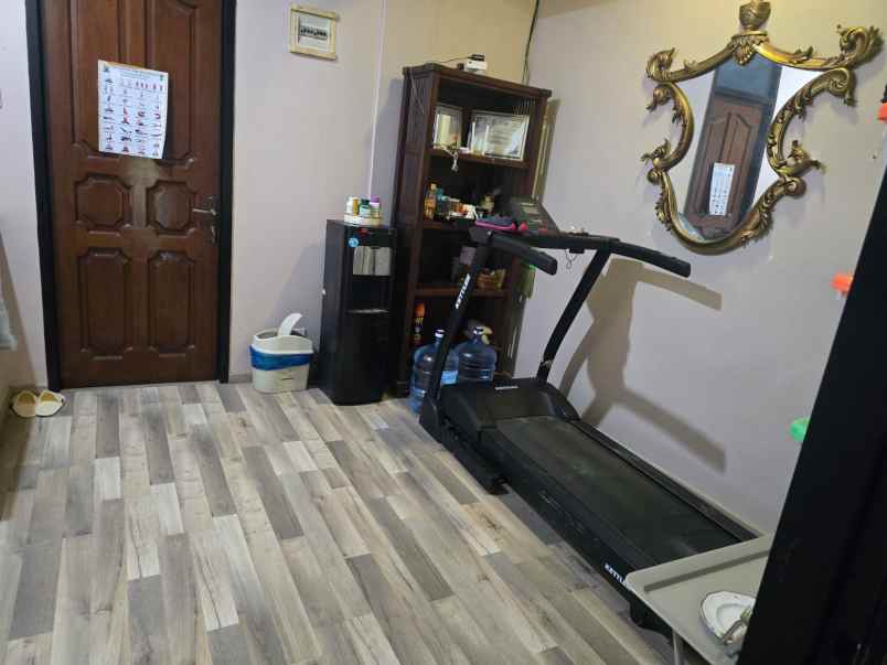 dijual rumah jl pancoran timur i