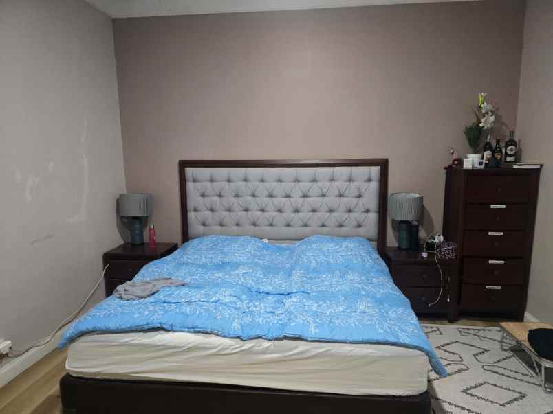 dijual rumah jl pancoran timur i