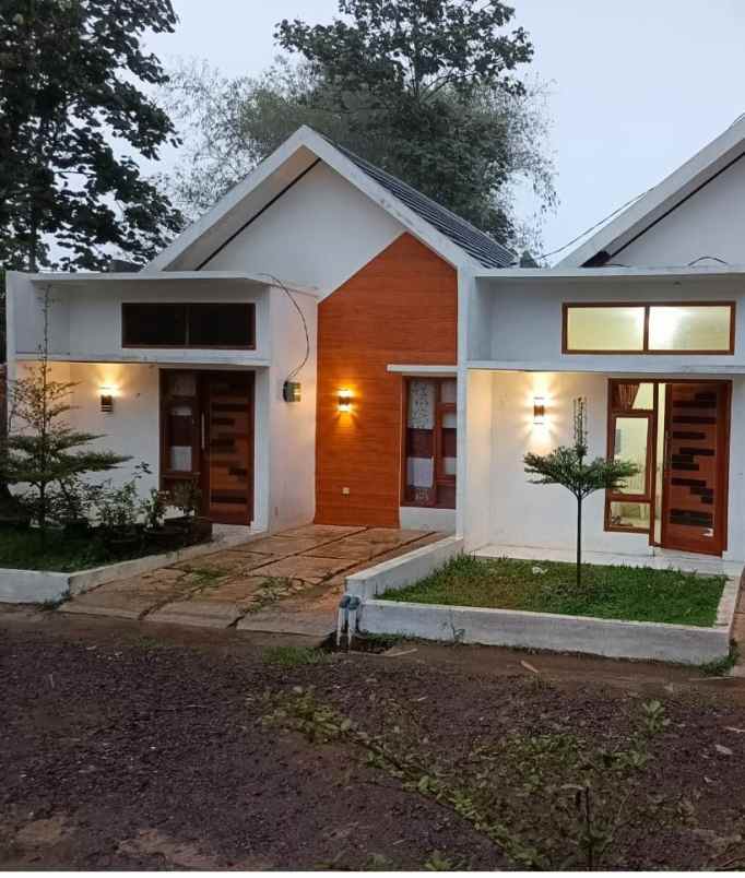 dijual rumah jl pangauban