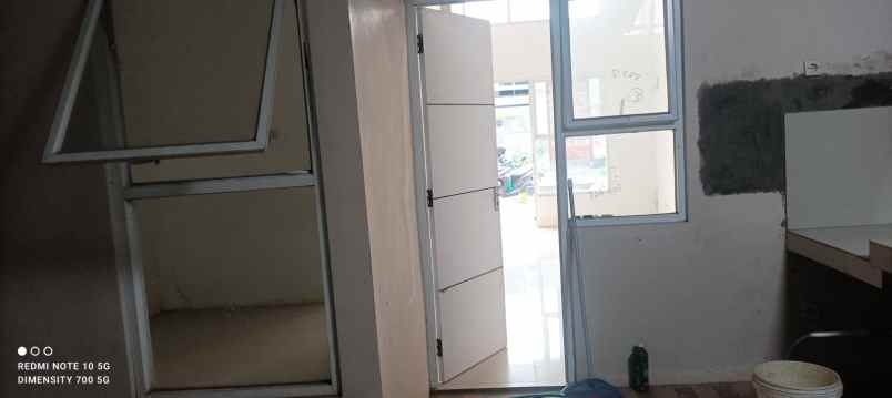 dijual rumah jl pedurenan mustika jaya