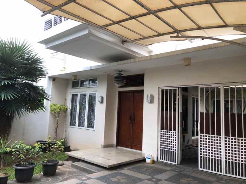 dijual rumah jl pondok kelapa duren