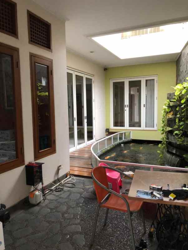 dijual rumah jl pondok kelapa duren