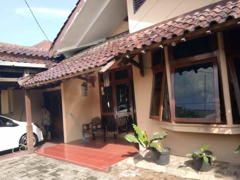 dijual rumah jl pondok kelapa raya