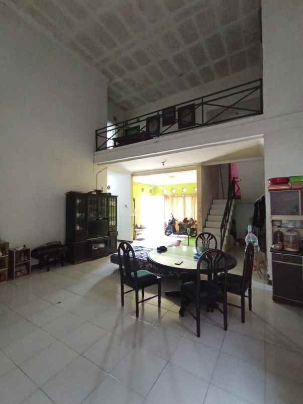 dijual rumah jl puntodewo vii no 17