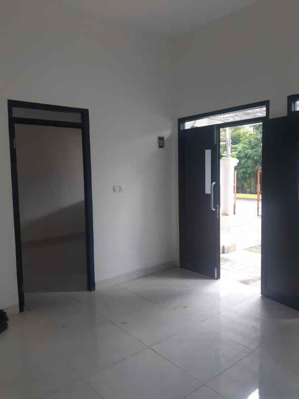 dijual rumah jl rangkapan jaya baru