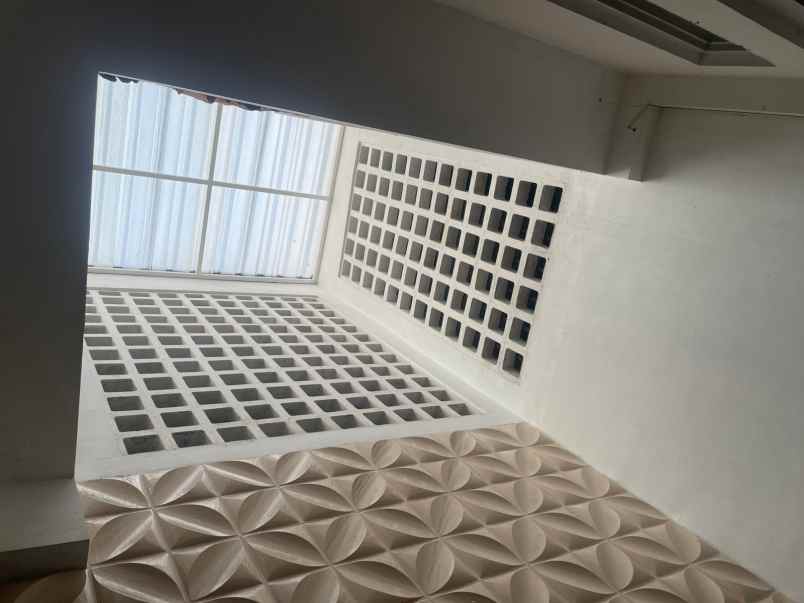 dijual rumah jl rawamangun jakarta timur