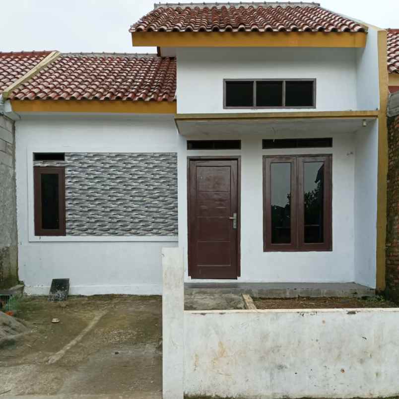 dijual rumah jl raya bedahan