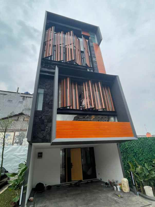 dijual rumah jl raya mampang prapatan