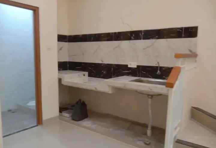 dijual rumah jl raya munjul cipayung