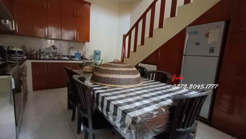 dijual rumah jl raya pulogebang