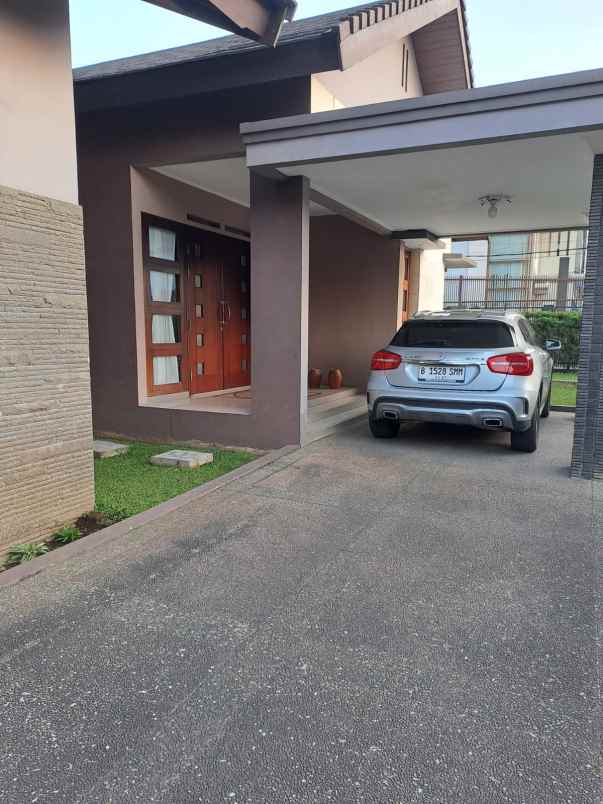 dijual rumah jl setiabudi