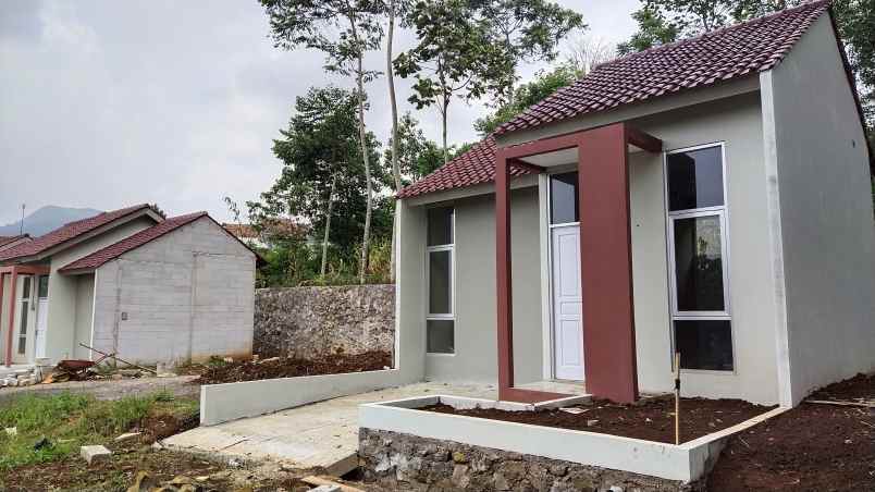 dijual rumah jl sindang galih silih