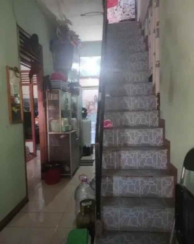 dijual rumah jl tanjungsari antapani