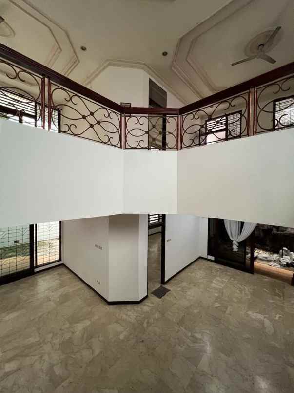 dijual rumah jl terogong raya