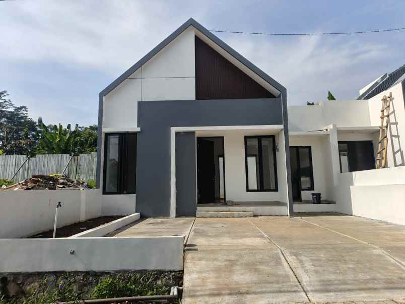 dijual rumah jl untung suropati