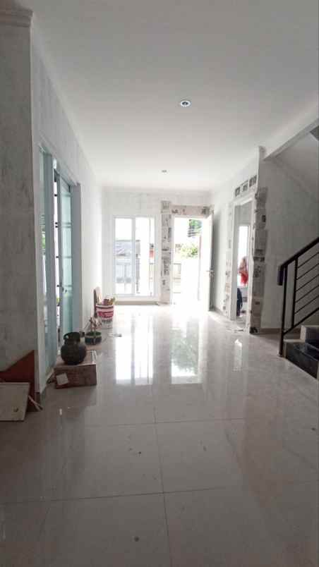 dijual rumah jln anugerah