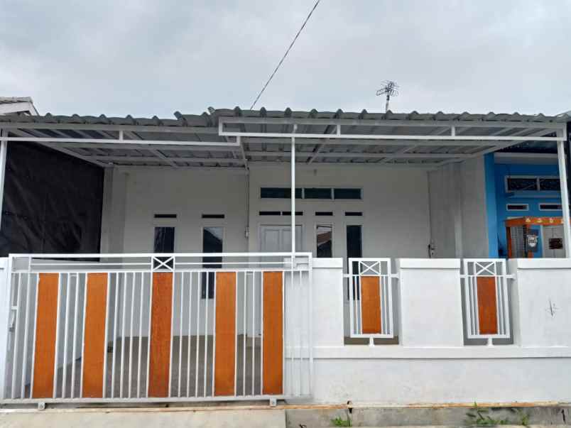 dijual rumah jln jatimekar kp paniisan