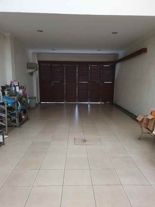 dijual rumah joglo kembangan