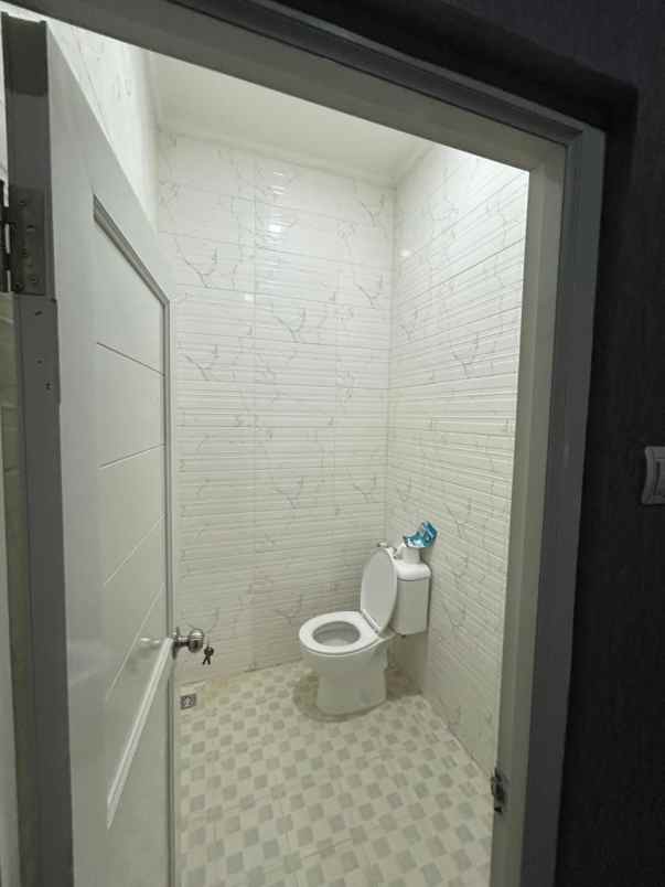 dijual rumah kalibaru cilodong depok