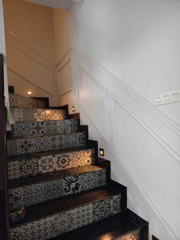 dijual rumah kalimulya depok city west
