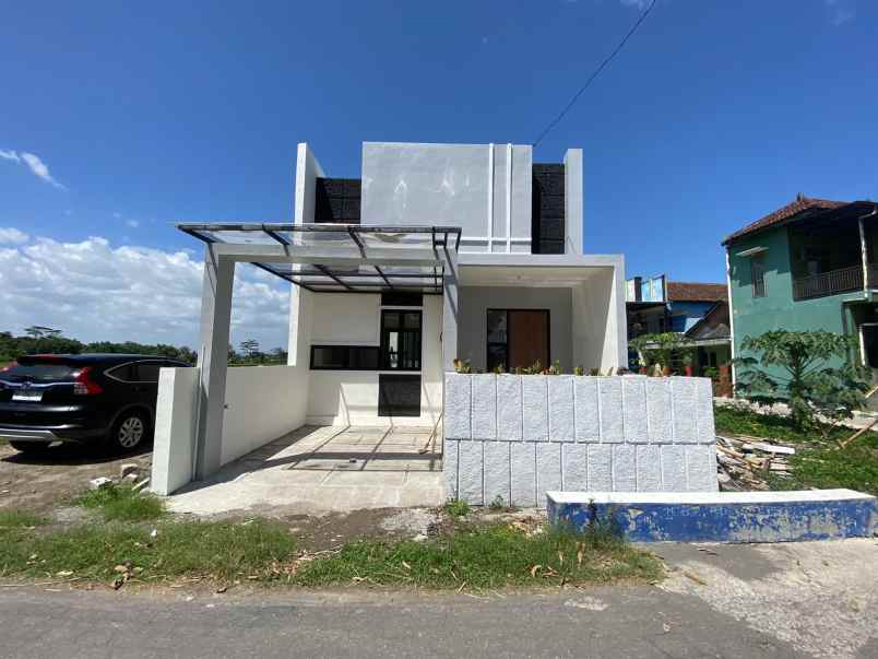 dijual rumah kalitirto berbah sleman