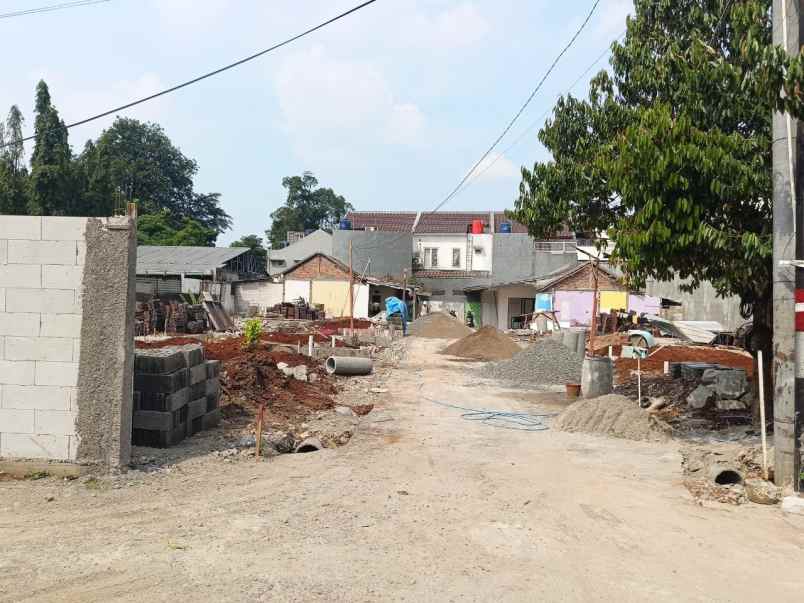 dijual rumah kampung sawah