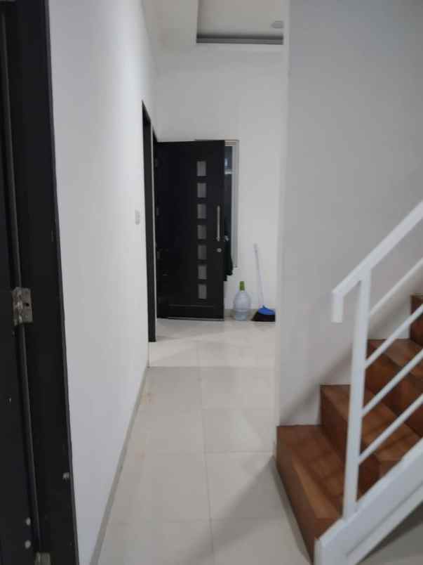 dijual rumah karawaci residence bojong