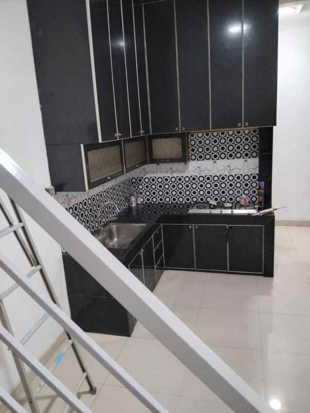 dijual rumah karawaci residence bojong