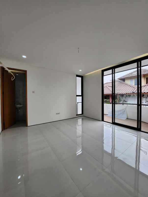 dijual rumah kav dki