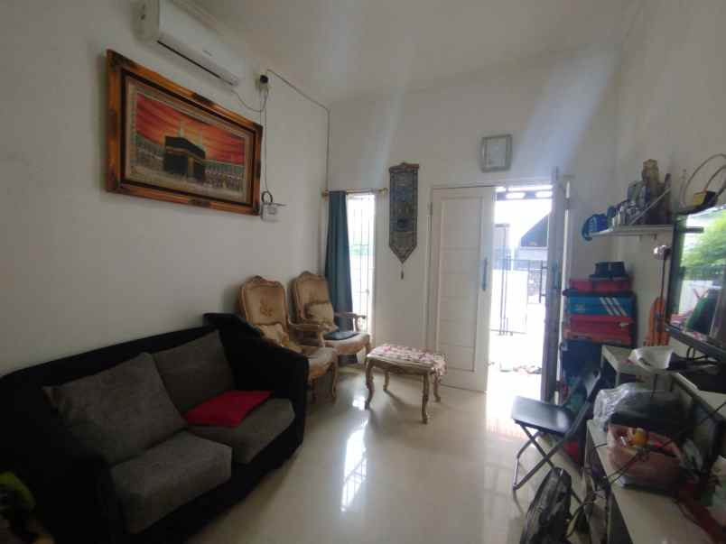 dijual rumah kayugede