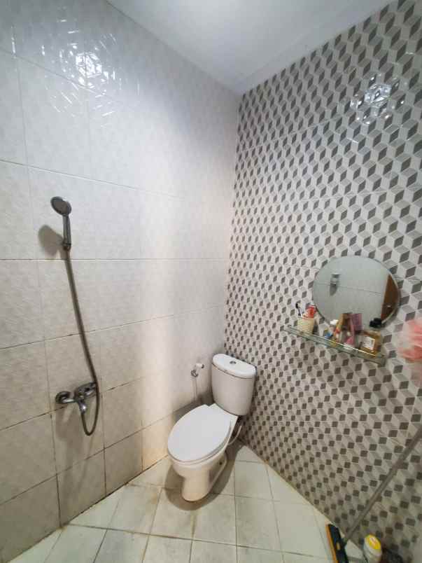 dijual rumah kebagusan