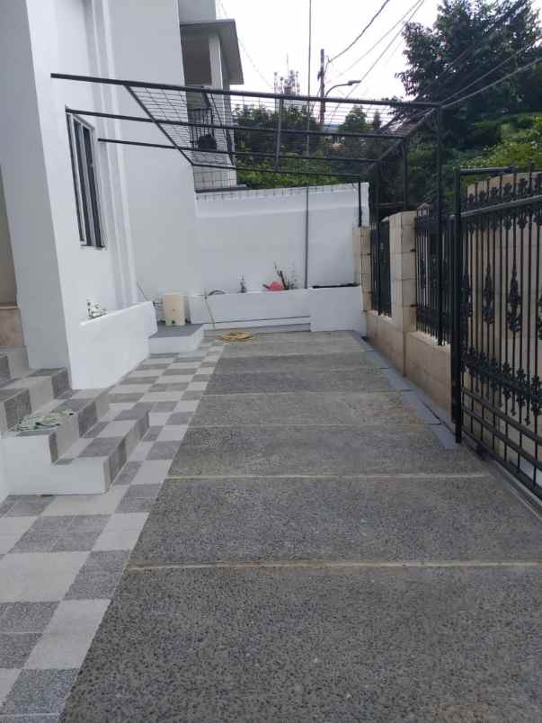 dijual rumah kebalen