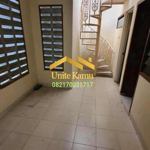 dijual rumah kebayoran lama jaksel