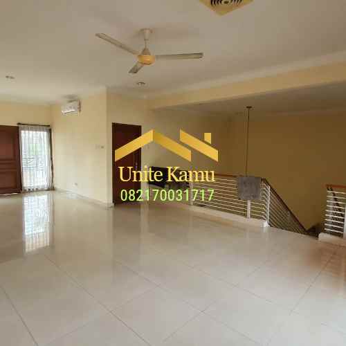 dijual rumah kebayoran lama jaksel