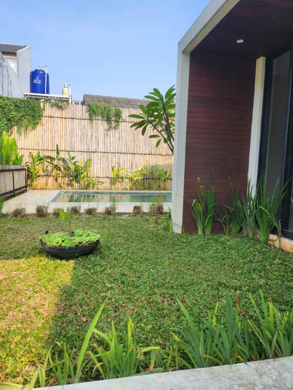 dijual rumah kebayoran symphony bintaro