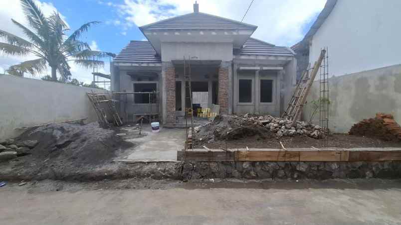 dijual rumah kebondalem kec prambanan