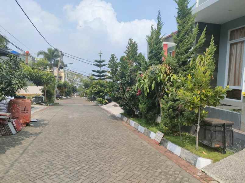 dijual rumah kec cimahi utara