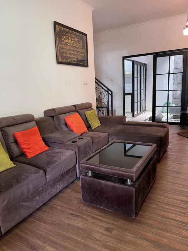 dijual rumah kec parongpong