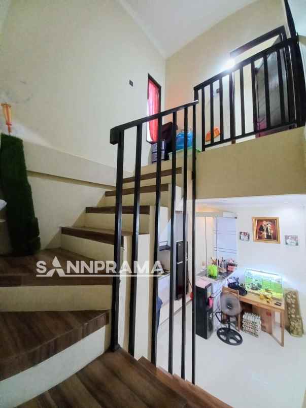 dijual rumah kedaung