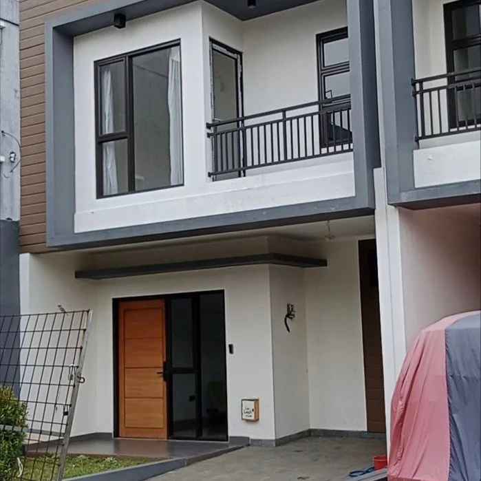 dijual rumah kelapa dua wetan ciracas