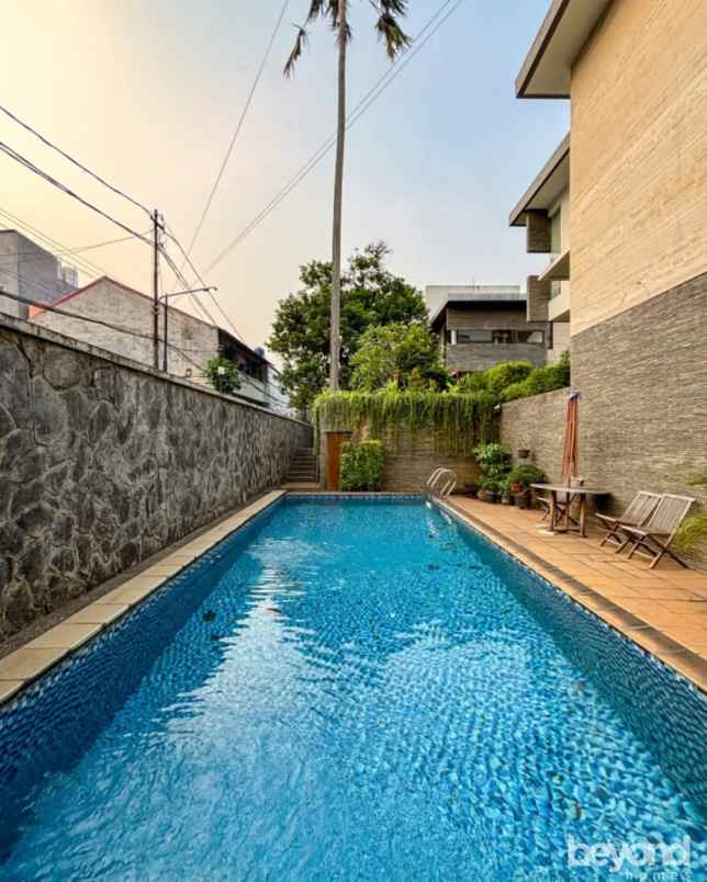 dijual rumah kemang