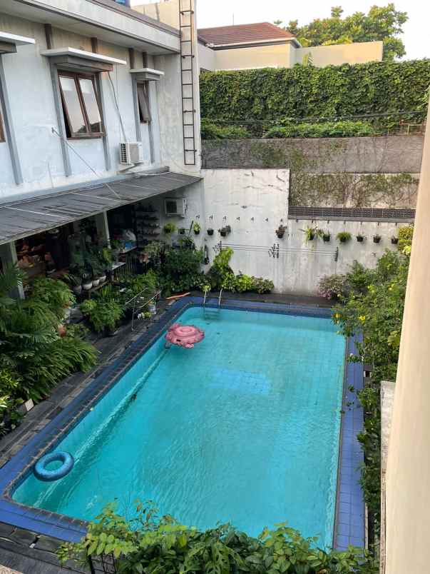 dijual rumah kemang