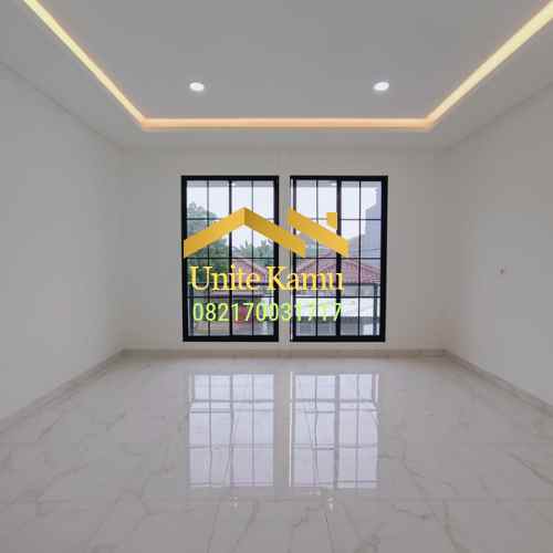 dijual rumah kembangan jakarta barat