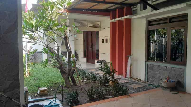 dijual rumah kendangsari