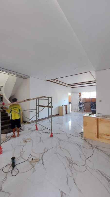 dijual rumah kertajaya indah