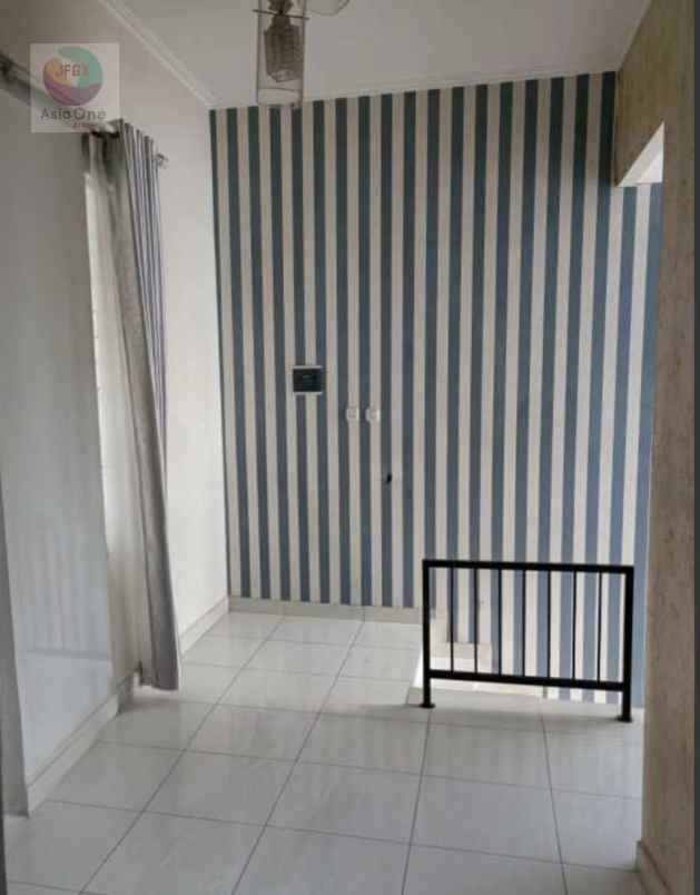 dijual rumah kiara residence