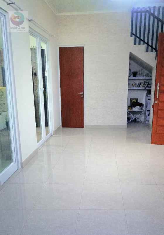 dijual rumah kiara residence