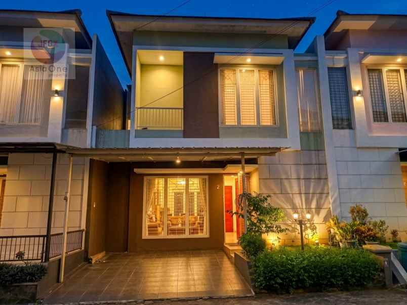 dijual rumah kiara residence