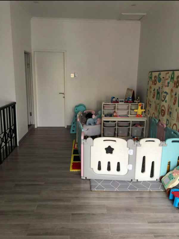 dijual rumah komplek bcs kelapa gading